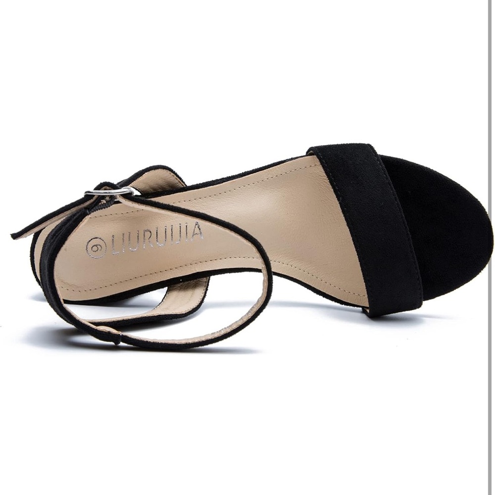 Elegant Black Ankle Strap Sandals - Picture 9 of 9